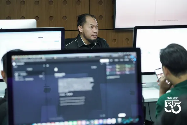 Program latihan Gen AI bersama IPPTAR