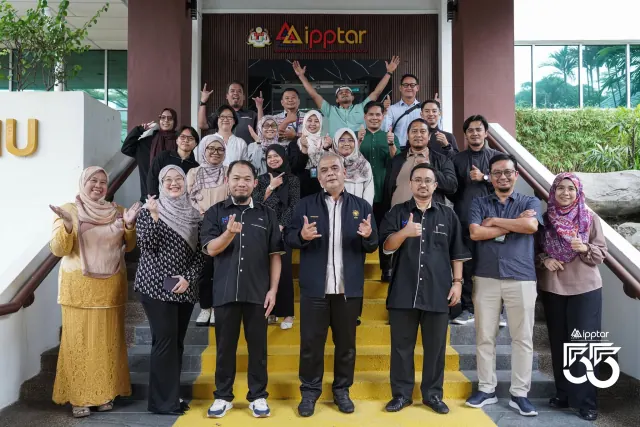 Program latihan Gen AI bersama IPPTAR