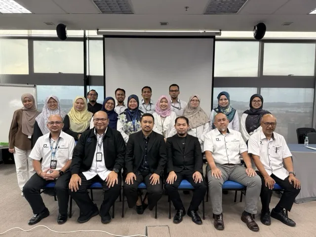 Program latihan Gen AI bersama Lembaga Pelabuhan Johor