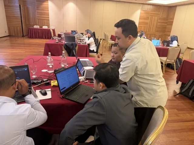 Program latihan Gen AI bersama Perwira Niaga Malaysia